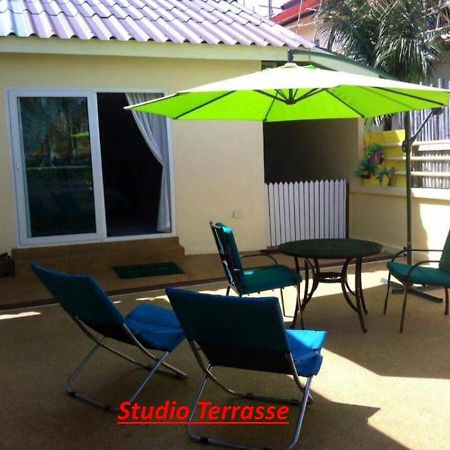 Résidence Chez Nous Phuket Rawai Esterno foto