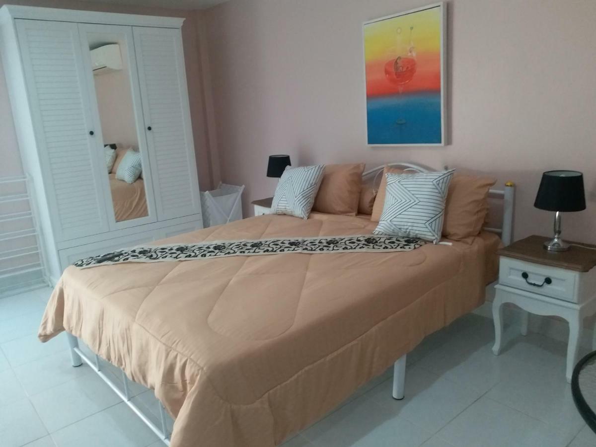 Résidence Chez Nous Phuket Rawai Esterno foto