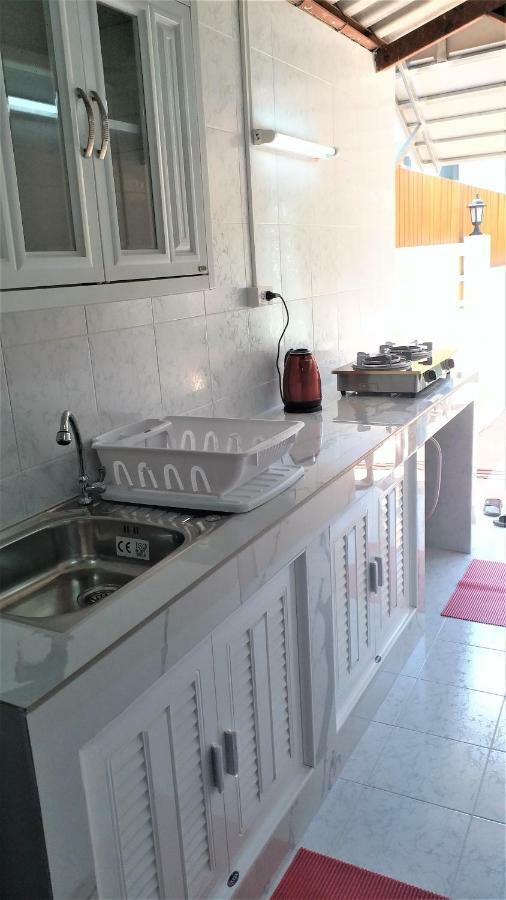 Résidence Chez Nous Phuket Rawai Esterno foto